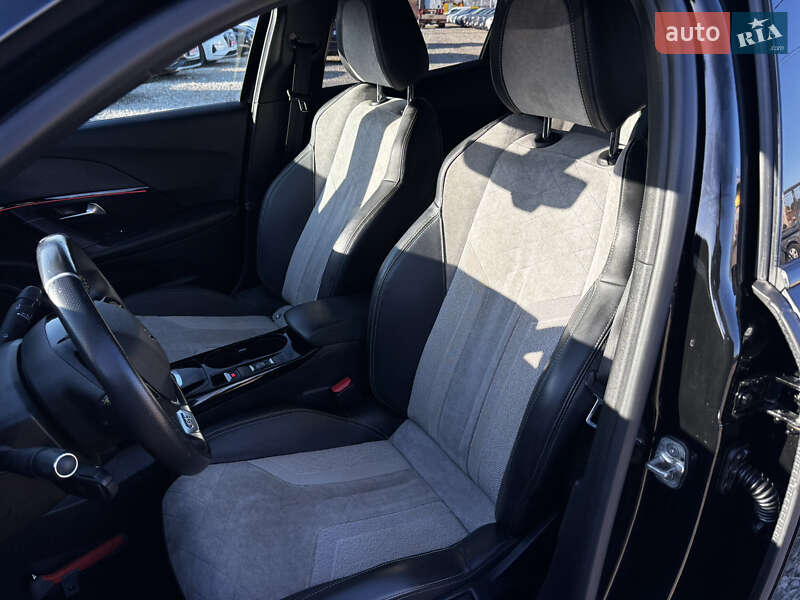 Внедорожник / Кроссовер Peugeot e-2008 2021 в Львове