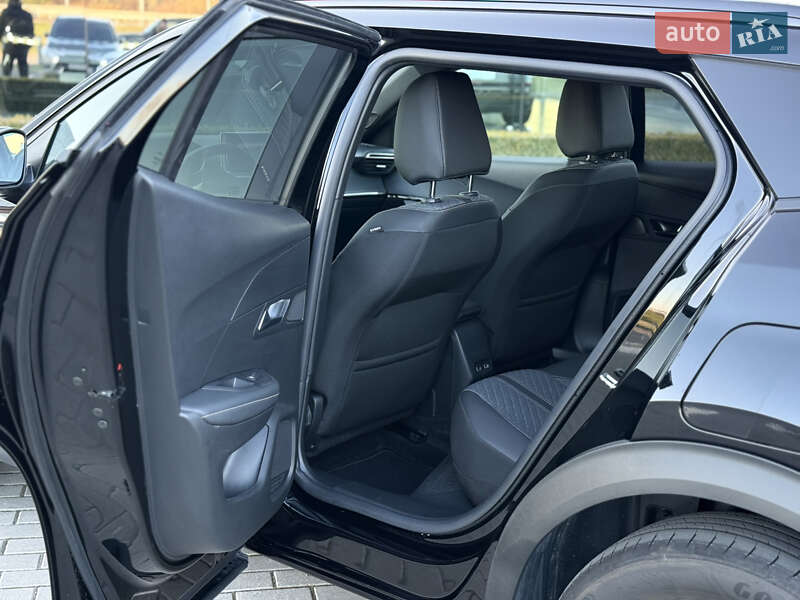 Внедорожник / Кроссовер Peugeot e-2008 2024 в Львове