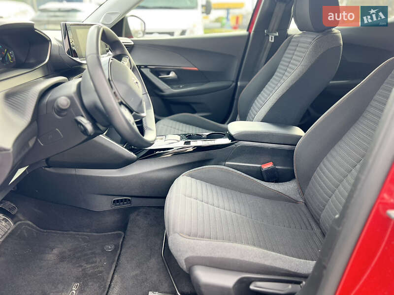 Позашляховик / Кросовер Peugeot e-2008 2022 в Луцьку