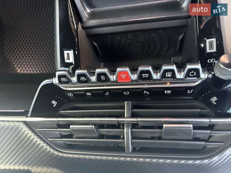 Позашляховик / Кросовер Peugeot e-2008 2021 в Львові