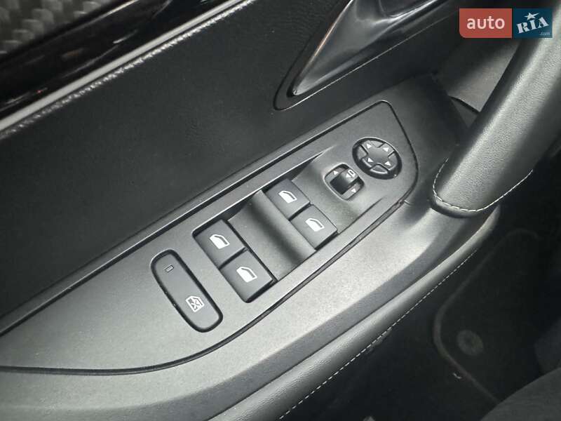 Внедорожник / Кроссовер Peugeot e-2008 2020 в Виннице