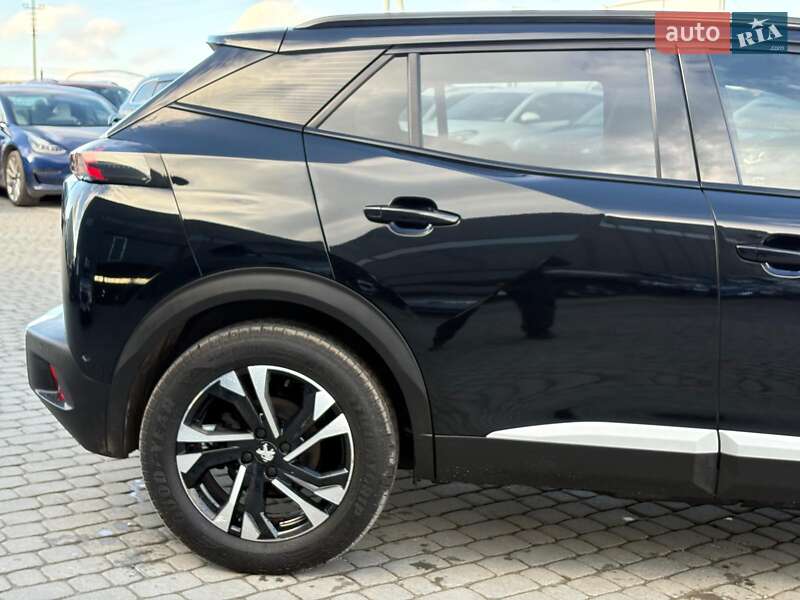 Позашляховик / Кросовер Peugeot e-2008 2021 в Львові