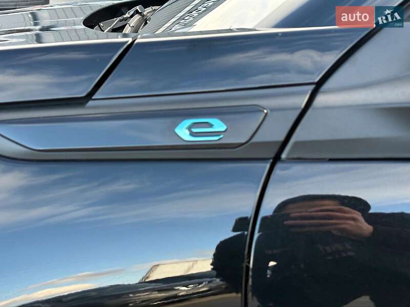 Позашляховик / Кросовер Peugeot e-2008 2021 в Львові