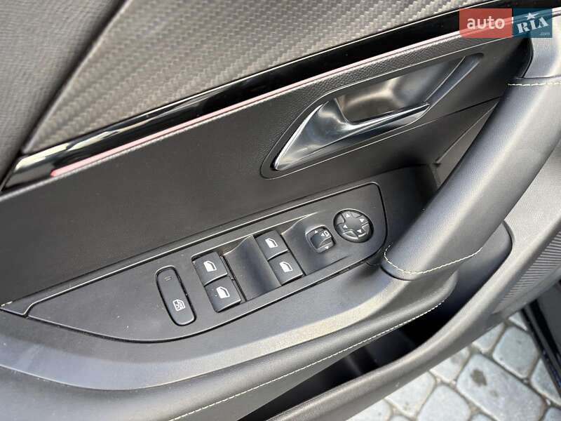 Позашляховик / Кросовер Peugeot e-2008 2021 в Львові