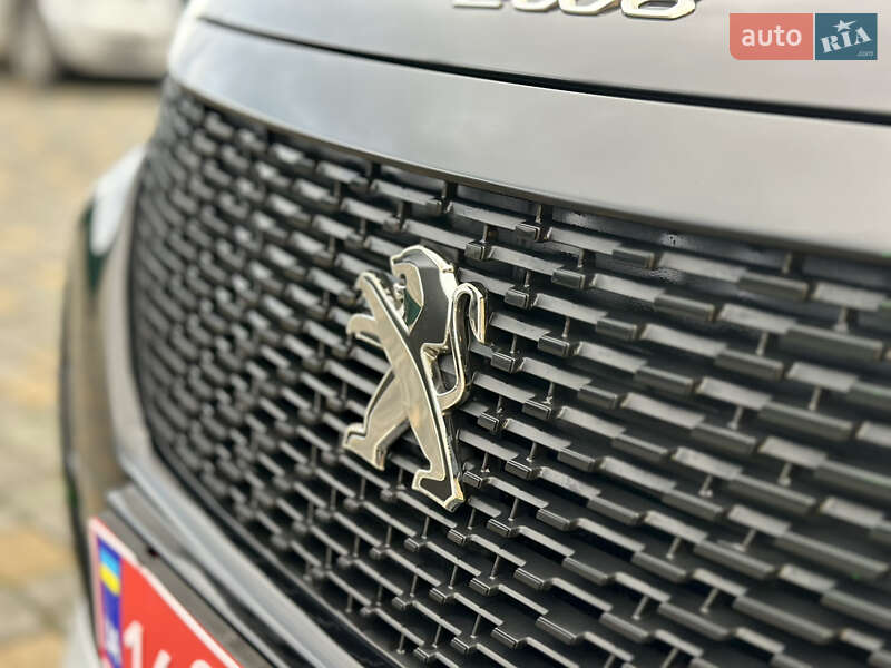 Позашляховик / Кросовер Peugeot e-2008 2020 в Самборі