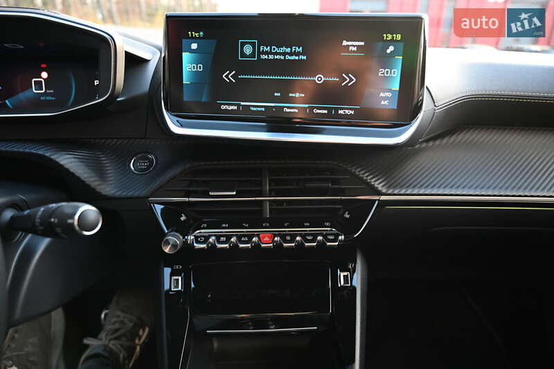 Внедорожник / Кроссовер Peugeot e-2008 2021 в Львове