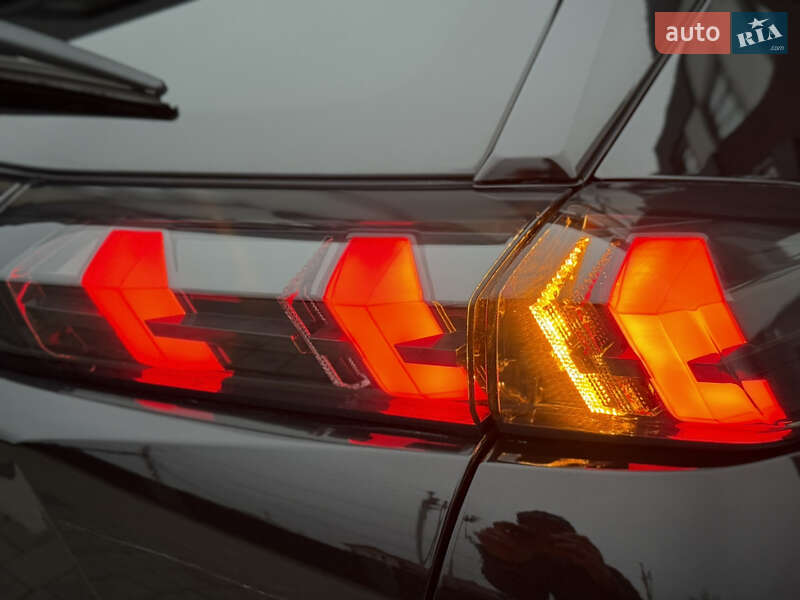 Внедорожник / Кроссовер Peugeot e-2008 2021 в Дрогобыче