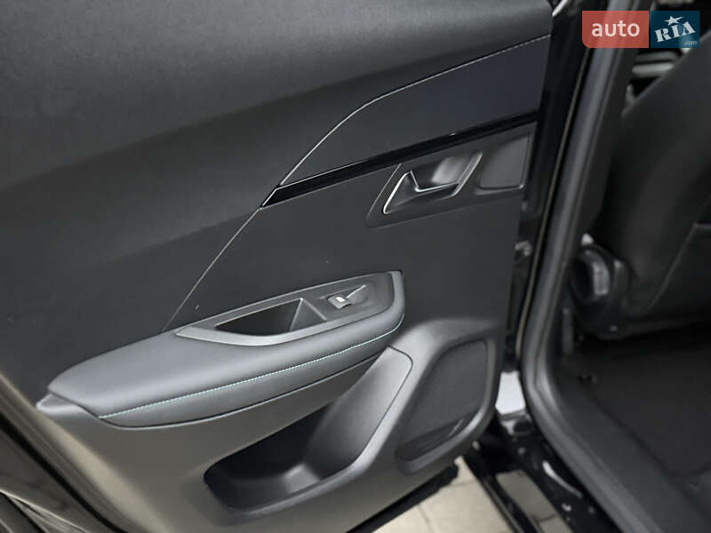 Внедорожник / Кроссовер Peugeot e-2008 2021 в Дрогобыче