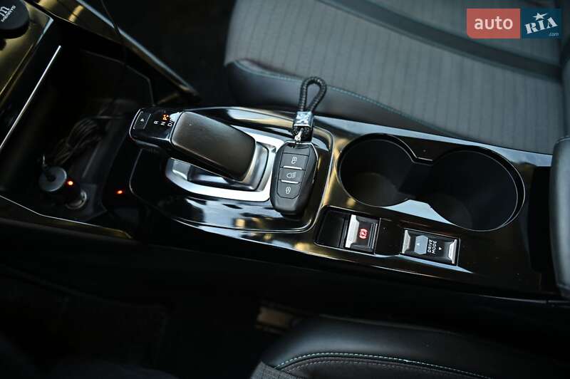 Внедорожник / Кроссовер Peugeot e-2008 2021 в Ровно