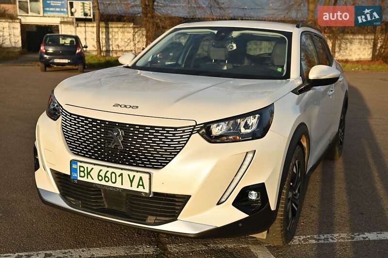 Внедорожник / Кроссовер Peugeot e-2008 2021 в Ровно