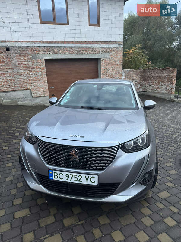 Позашляховик / Кросовер Peugeot e-2008 2021 в Львові