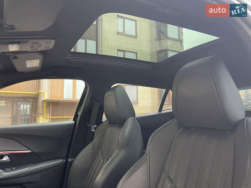 Внедорожник / Кроссовер Peugeot e-2008 2021 в Тернополе