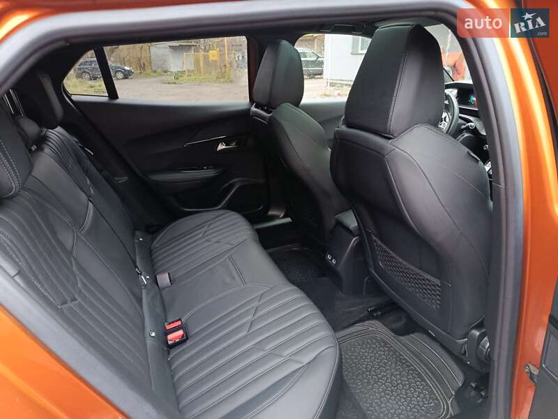 Внедорожник / Кроссовер Peugeot e-2008 2020 в Дубно