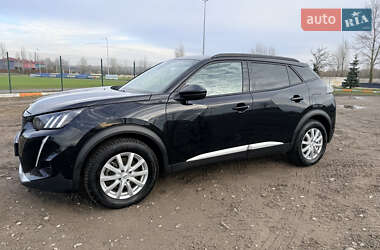 Внедорожник / Кроссовер Peugeot e-2008 2021 в Киеве