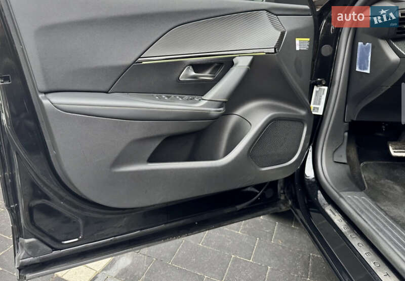 Позашляховик / Кросовер Peugeot e-2008 2020 в Луцьку