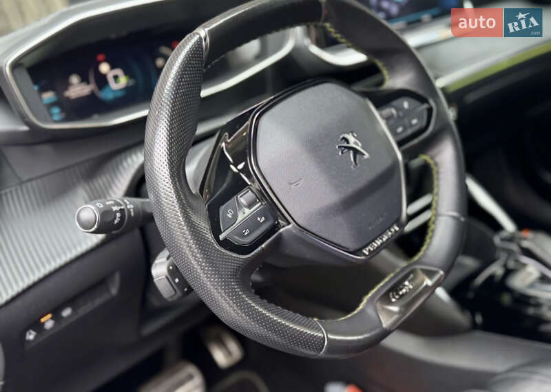 Позашляховик / Кросовер Peugeot e-2008 2020 в Луцьку