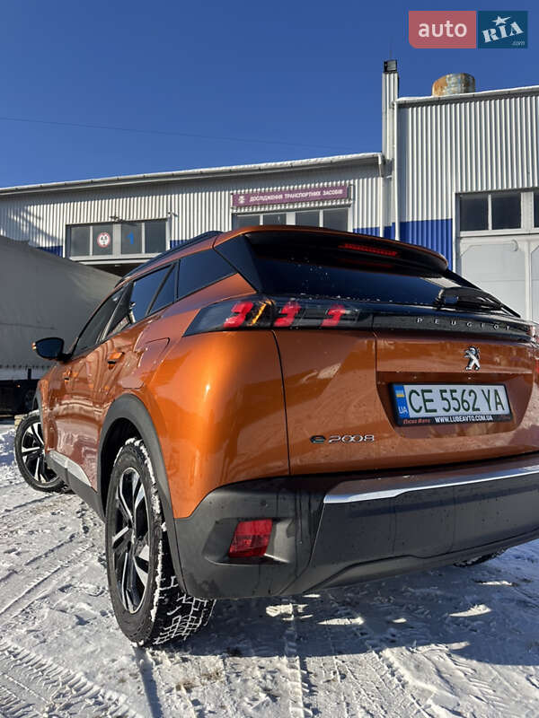 Внедорожник / Кроссовер Peugeot e-2008 2021 в Черновцах