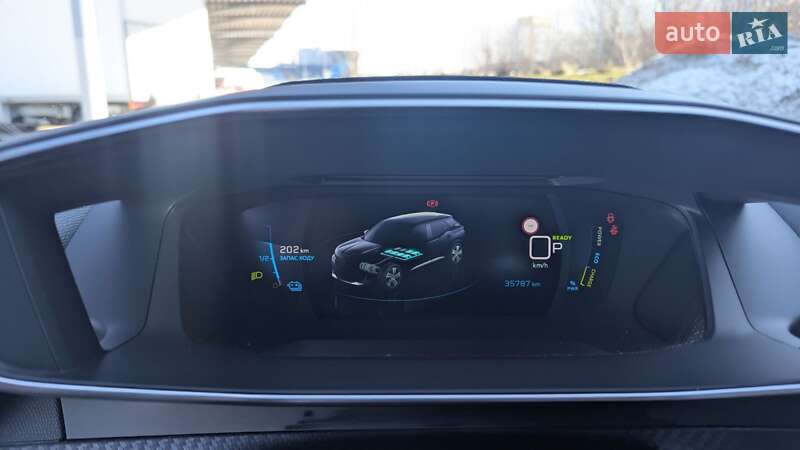 Внедорожник / Кроссовер Peugeot e-2008 2022 в Львове