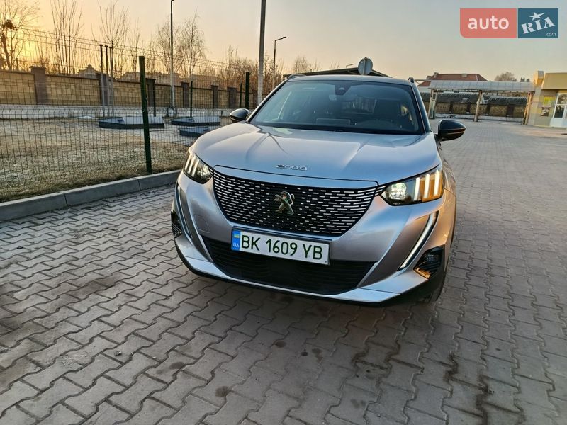Внедорожник / Кроссовер Peugeot e-2008 2020 в Дубно