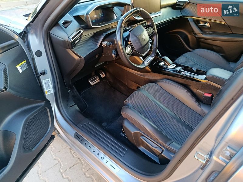 Внедорожник / Кроссовер Peugeot e-2008 2020 в Дубно