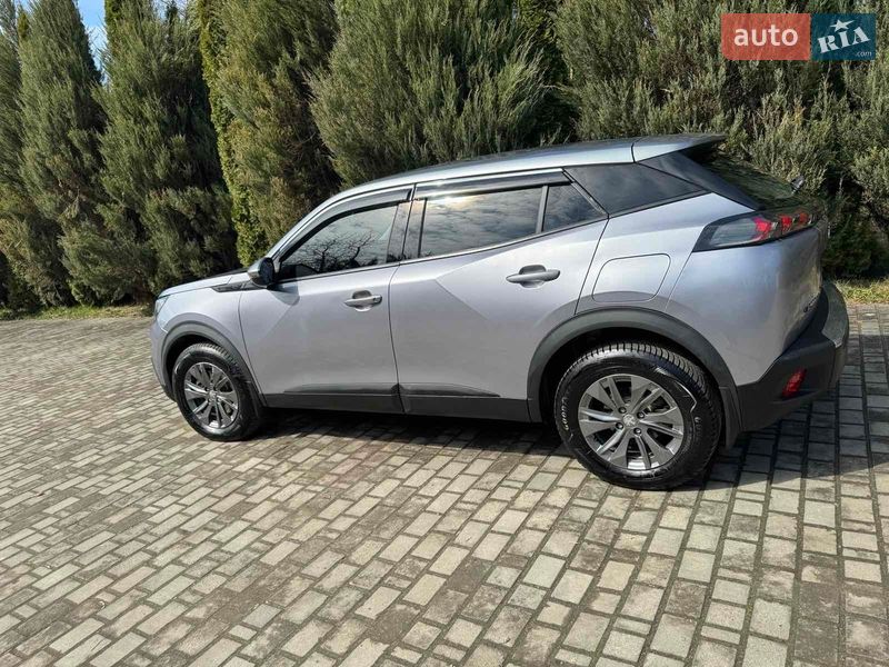 Внедорожник / Кроссовер Peugeot e-2008 2020 в Самборе