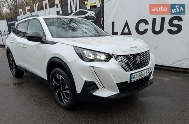 Внедорожник / Кроссовер Peugeot e-2008 2022 в Киеве