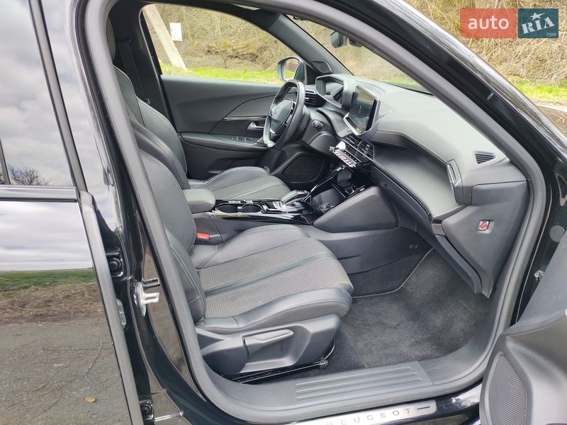 Внедорожник / Кроссовер Peugeot e-2008 2020 в Софиевской Борщаговке фото 14 Внедорожник / Кроссовер Peugeot e-2008 2020 в Софиевской Борщаговке