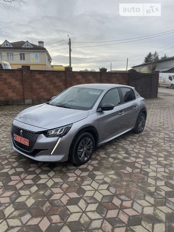 Хэтчбек Peugeot e-208 2023 в Ровно