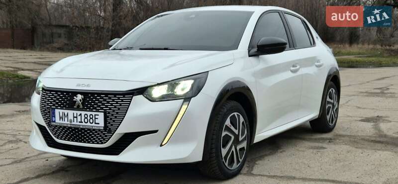 Хетчбек Peugeot e-208 2023 в Жовтих Водах