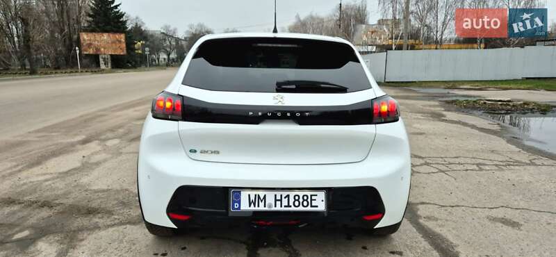 Хетчбек Peugeot e-208 2023 в Жовтих Водах