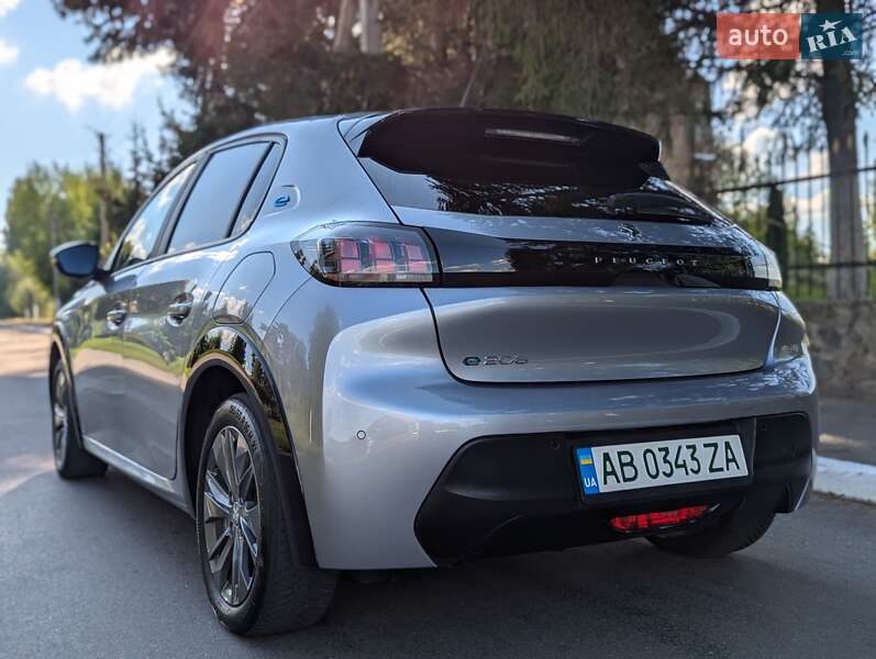 Хэтчбек Peugeot e-208 2021 в Немирове