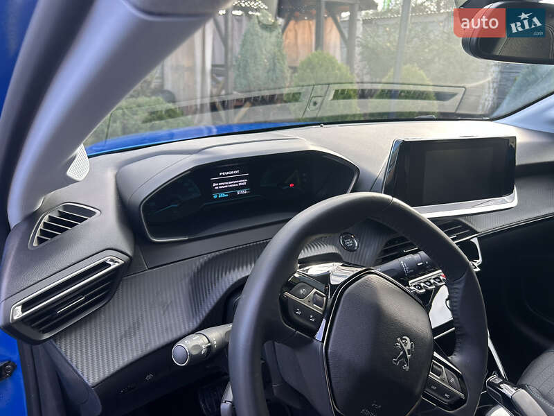 Хэтчбек Peugeot e-208 2021 в Львове