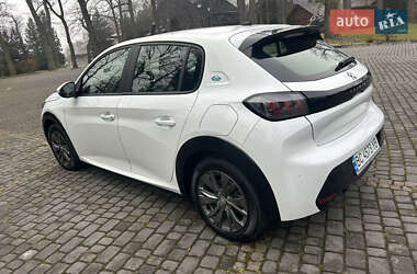 Хэтчбек Peugeot e-208 2021 в Львове