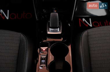 Хэтчбек Peugeot e-208 2021 в 