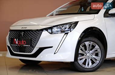 Хэтчбек Peugeot e-208 2021 в 