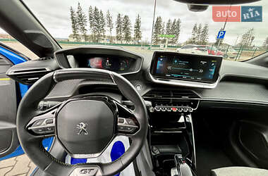 Хэтчбек Peugeot e-208 2021 в 