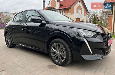 Хэтчбек Peugeot e-208 2021 в 