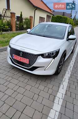 Хэтчбек Peugeot e-208 2020 в Львове