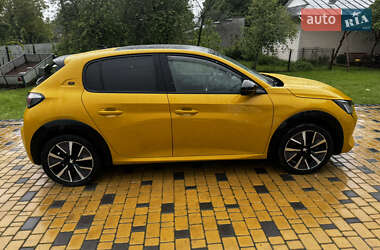Хэтчбек Peugeot e-208 2021 в 