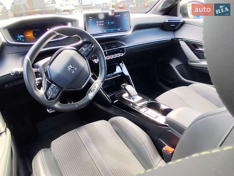 Хетчбек Peugeot e-208 2019 в Києві