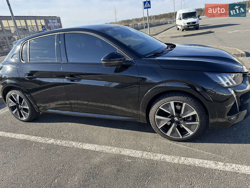 Хетчбек Peugeot e-208 2022 в Києві
