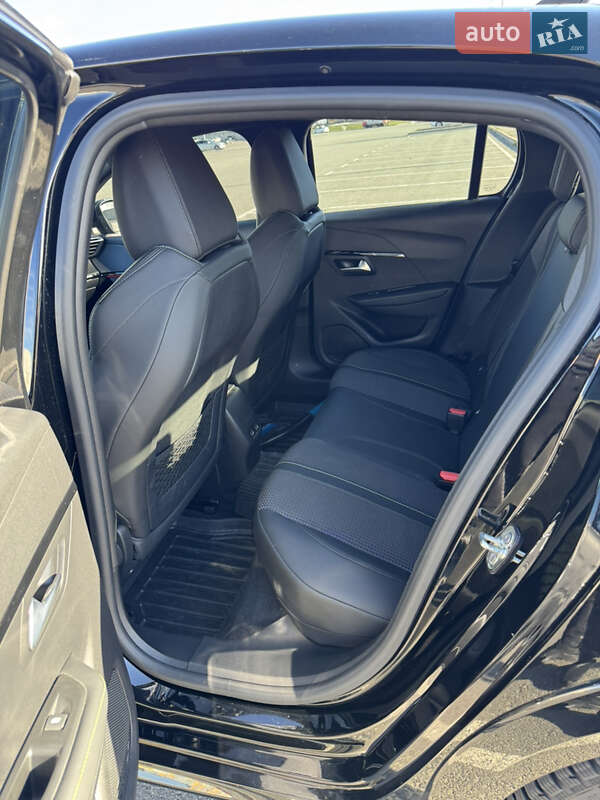 Хетчбек Peugeot e-208 2022 в Києві