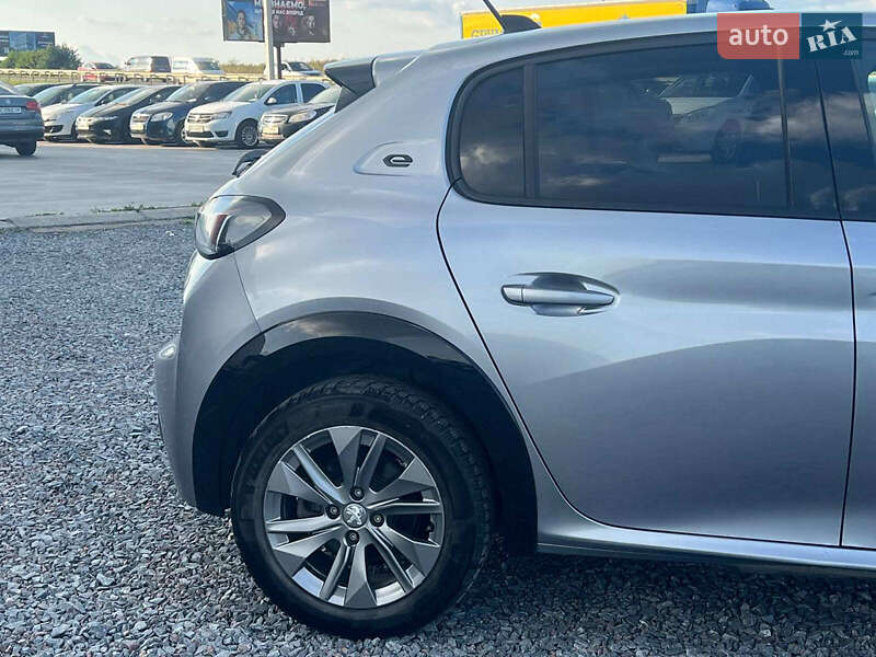 Хетчбек Peugeot e-208 2019 в Львові