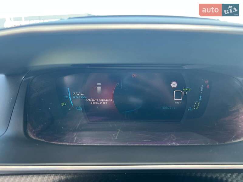 Хетчбек Peugeot e-208 2019 в Львові