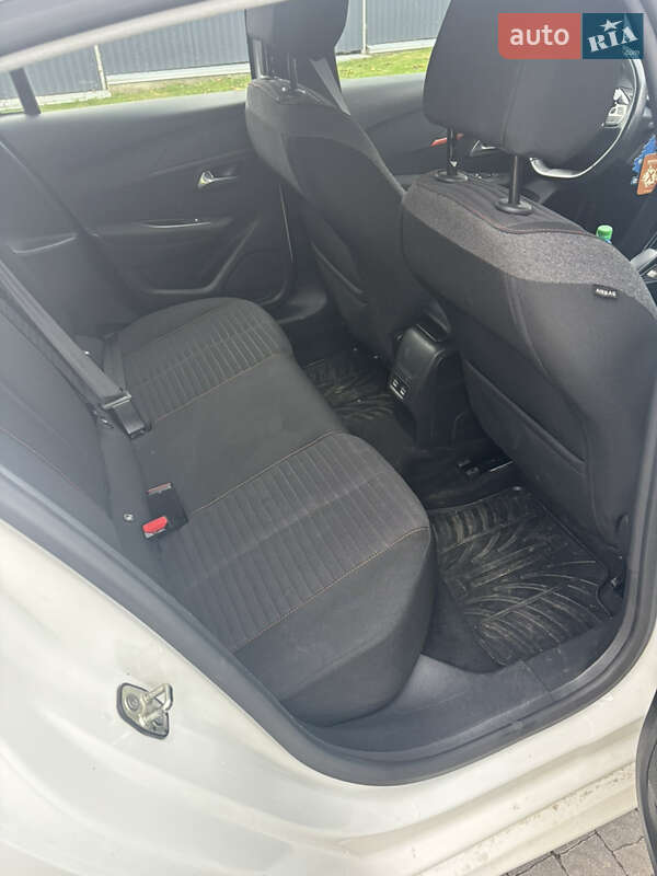 Хэтчбек Peugeot e-208 2021 в Тернополе фото 8 Хэтчбек Peugeot e-208 2021 в Тернополе