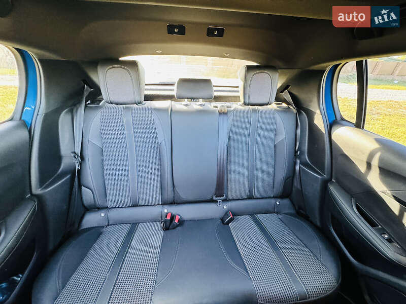 Хэтчбек Peugeot e-208 2020 в Ромнах