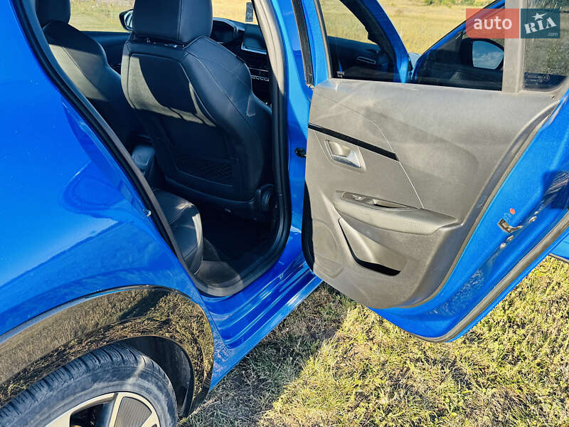 Хэтчбек Peugeot e-208 2020 в Ромнах