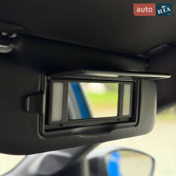 Хэтчбек Peugeot e-208 2023 в Ровно