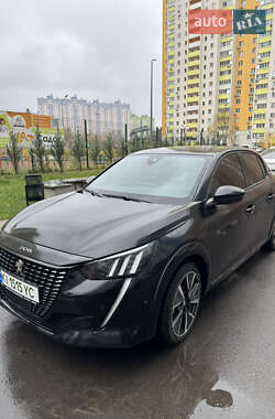 Хэтчбек Peugeot e-208 2022 в Киеве