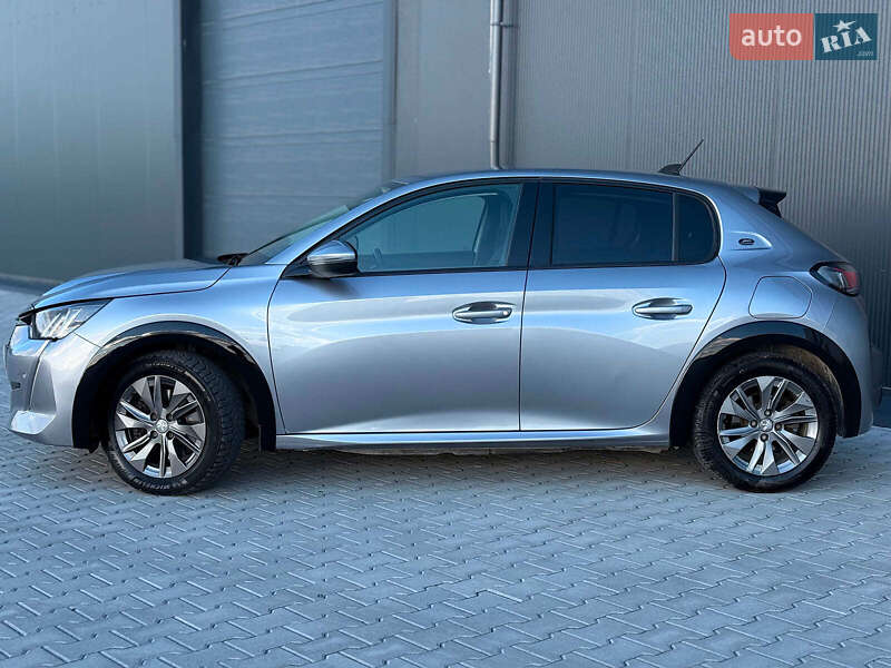 Хэтчбек Peugeot e-208 2019 в Львове